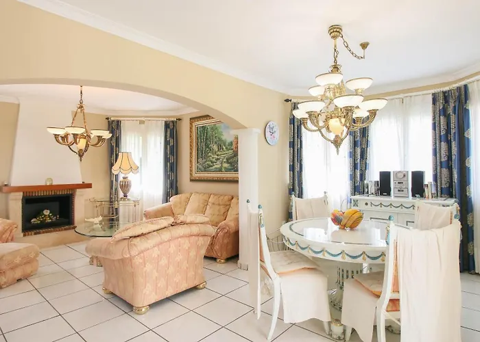 La Giralda Bo By Carlosferien * Dénia