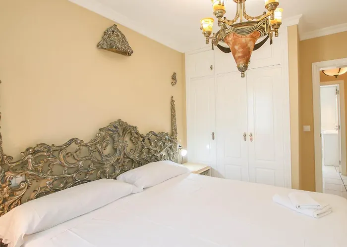 Villa La Giralda Bo By Carlosferien